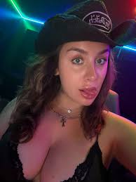 Amanda Rome West (@AmandaRomeWest)