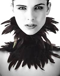 TOOKY Women's Gothic Victorian Feather Choker Collar Neck Wrap Cape Shawl  Halloween Maleficent Costume (Black) : Amazon.co.uk: Fashion