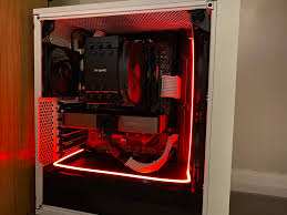 Red And White Themed Team Brown Pc Pcmasterrace Valitse laajasta valikoimasta samankaltaisia kohtauksia. red and white themed team brown pc