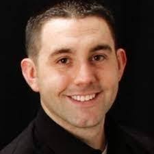 Derrick Mottram's Instagram, Twitter & Facebook