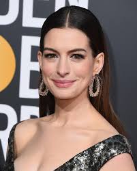 Why is Anne Hathaway so much hated by a big portion of Internet? I think  she's an amazing actress : r/moviecritic