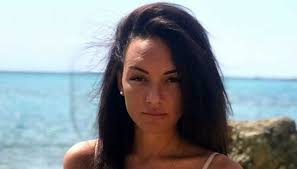 È accaduto di tutto durante la puntata di temptation island andata in onda ieri 26 luglio su canale 5. Cosa Fa Nella Vita Jessica Battistello Di Temptation Island 2019 Dilei