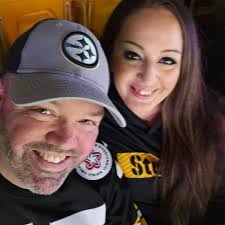 HAPPY BIRTHDAY RANDY!!! WISHING YOU THE BEST BIRTHDAY EVER!!! KEEP ROCKIN!!!