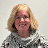 Julie Cashman's Instagram, Twitter & Facebook