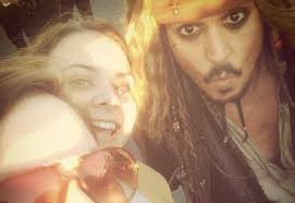 Johnny Depp signs t-shirt to raise funds for cancer