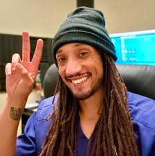 Roxanne Batson and Nicholas Locke's Wedding Website