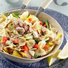 In acest timp preparam maioneza cu usturoi (aioli): Paste Cu Ton Si Salata Ecuisine