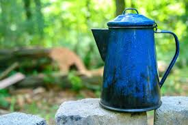 How to make camping coffee with a french press mug. 3 Easy Ways To Make Coffee When Camping Travelffeine