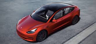 Tesla is giving its entry level model 3 sedan a host of enhancements for 2021, including exterior styling elements that have swapped bright chrome for satin black trim. 2021 Tesla Model 3 Gains Interior And Exterior Updates Up To 564 Km Drive Range 0 96 Km H In 3 3 Seconds Paultan Org