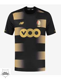 Une collaboration renouvelée célébrée avec des modèles classiques de maillots en rouge et blanc. Maillot New Balance Standard De Liege Third 2020 2021 Full Soccer