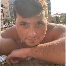 Hugo Duran's Instagram, Twitter & Facebook