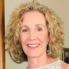 Suzanne Seely's Instagram, Twitter & Facebook