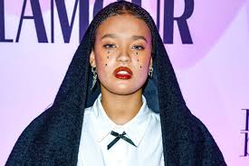 Sara James w odważnej stylizacji na gali Kobieta Roku Glamour