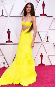 And the post show oscar after dark go feature interviews with di winners of di awards as dem dey hold dia statuette. Gz5 Unr0ar3itm