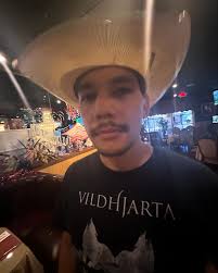 Michael Westrich (@michael.eastpoor) • Instagram photos and videos