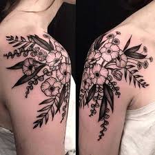 Kadin Omuz Dovmeleri Woman Shoulder Tattoos 24 Shoulder Tattoos For Women Shoulder Tattoo Floral Tattoo Shoulder