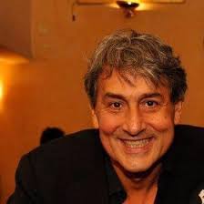 Riproponiamo un piccolo SCOOP di qualche tempo fa! Il nostro amico Maurizio  Sciaraffia (nella foto, che lo ritrae al Jackie 'O a Roma negli anni 70),  ha ritrovato, l'invito originale del MUCH