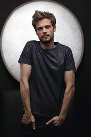 Join facebook to connect with spencer reed and others you may know. Matthew Gray Gubler Dr Spencer Reed I Knew I Watched Criminal Minds For A Reason Holy Lord Matthew Gray Matthew Gray Gubler Spencer Reid