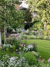 Pin By Goodey Crause On Tuin Cottage Garden Cottage Garden Design Summer Garden
