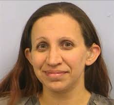 Rachelle Dooley's Instagram, Twitter & Facebook