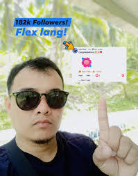 Daniel Racho's Instagram, Twitter & Facebook