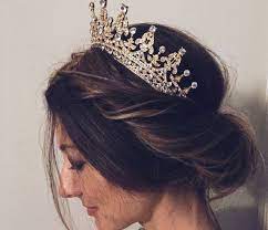 The Queen S Bedtime Story And The Wolves Gold Bridal Crowns Wedding Hairstyles With Crown Tiara Hairstyles