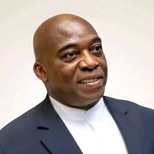 Prophète Roi Dameneko de l'église MEGVIE DE LAKOTA. "Ton mois d'octobre est  béni, je viens annoncer la fin de toute prison … Que Dieu te fasse danser  au nom suprême Jésus Christ.