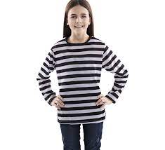 Entrá y conocé nuestras increíbles ofertas y promociones. Venta Camiseta De Rayas Blanca Y Negra En Stock