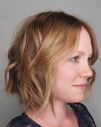 If you have short hair, you can get a beautiful variation just like the sleek bob, the wavy bobs are too mesmerizing and extremely glamorous. 46 Cute Wavy Bob Hairstyles That Are Easy To Style