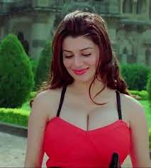 Kainaat Arora Wiki Bio Biography Husband Family Height Networth Wikistaar Com Kainaat arora was born on december 2, 1986 in saharanpur, india. kainaat arora wiki bio biography