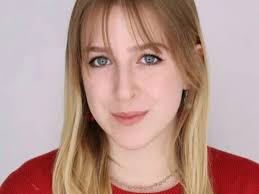 Libby Evans's Instagram, Twitter & Facebook