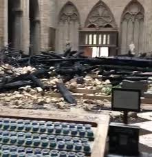 Le financement de la reconstruction s'organise déjà. Cum AratÄ Catedrala Notre Dame DupÄ Incendiu Video Europa Fm