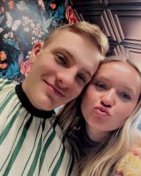 𝐁𝐄𝐀𝐑𝐃𝐒 & 𝐒𝐇𝐄𝐀𝐑𝐒 𝐛𝐲 𝐂𝐎𝐋𝐁𝐘 𝐋𝐋𝐂 || 𝐂𝐎𝐋𝐁𝐘 𝐌𝐄𝐈𝐄𝐑 