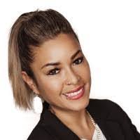 Caroline Alfaro's Instagram, Twitter & Facebook