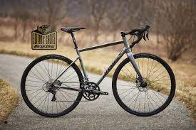 For riders who are getting out of their hardtails and stepping up to a fullsuspension bike there is. Jamis Ventura Comp Review Best Road Bikes