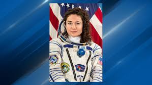 Robert brent bob thirsk, oc obc (born august 17, 1953) is a canadian engineer and physician, and a former canadian space agency astronaut. This Astronaut Is The Main Candidate For Becoming The First Woman To Walk On The Moon Health Thoroughfare