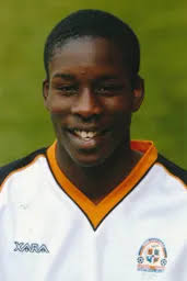Luton Town FC vs Thurrock (18th Nov 2003)