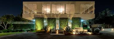 You can rent a chic new loft with a killer view for an amazing price. About Mulholland Tennis Club