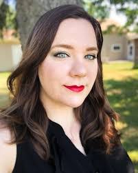 Carly Kraft's Instagram, Twitter & Facebook