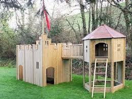 Knight castle, play castle, princess castle. 29 Diy Castle Ideas Play Houses Build A Playhouse Wooden Castle