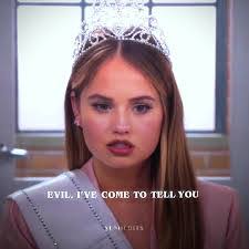 Patty Lore's Instagram, Twitter & Facebook