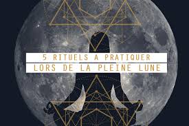 Les phases sont les même que durant la. Rituels Pleine Lune 5 Rituels A Pratiquer Aurelune Pleine Lune Prochaine Pleine Lune Lune