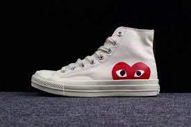 A heart logo is commonly associated to wellness and health, and works ideally for photographers specialized in preserving family memories and personal events. All Stars Shoes 2018 New Cdg Canvas Big Eyes Hearts Brand Beige Black White Designer Classic Casual Running Skate Athletic Sneakers 35 44 Buy At The Price Of 36 33 In Dhgate Com Imall Com
