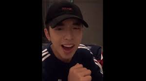 He is a hong kong singer and actor, participated in the good night show in 2018 won the 8th place, and later joined the boy edan lui. å'‚çˆµå®‰edan Lui Ig Live 20200128 æåŠæŸ³æ‡‰å»·jer éƒ¨åˆ† Youtube