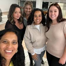 What a sweet way to kick off the holiday season! 🥧✨️ Last night, Rally  Point Title Agency attended a heartwarming pie giveaway event hosted by Pinky  Shah of NEO Home Loans. Guests