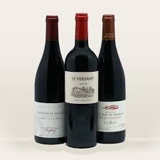 Le comptoir de l'emballage vous propose une gamme très variée de formats et de prix pour tous les goûts et tous les budgets. Coffret Vin Rouge Coffret Cadeau Vin Rouge
