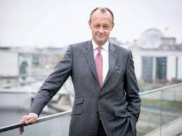 Spätestens nach der ersten welle hätte sich die regierung die frage stellen müssen: Friedrich Merz Und Sein Neues Buch Ausgeschlossen Dass Er Es Gelesen Hat Literatur