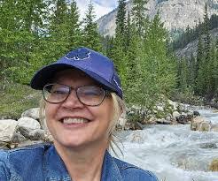 Nancy Leggett's Instagram, Twitter & Facebook