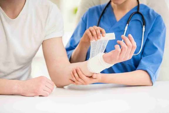 Home visit wound care services in Troy, Michigan
