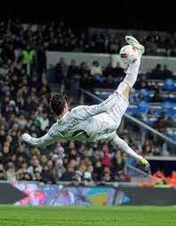 Tons of awesome cristiano ronaldo hd wallpapers to download for free. Cristiano Ronaldo Made 4000th Goal For Real Madrid Fussball Fallruckzieher Ronaldo Bilder